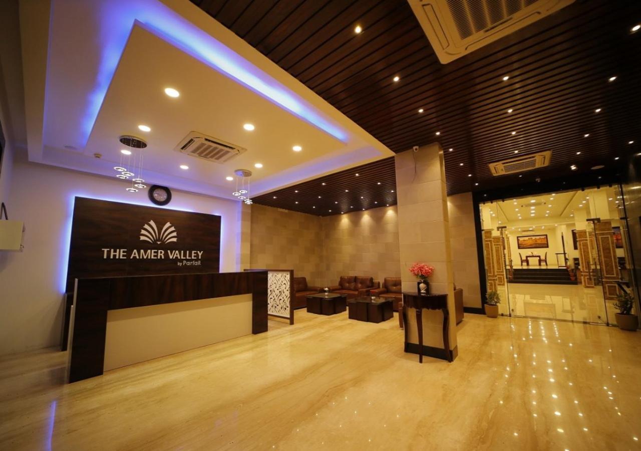 The Amer Valley Hotel Jaipur Exterior photo