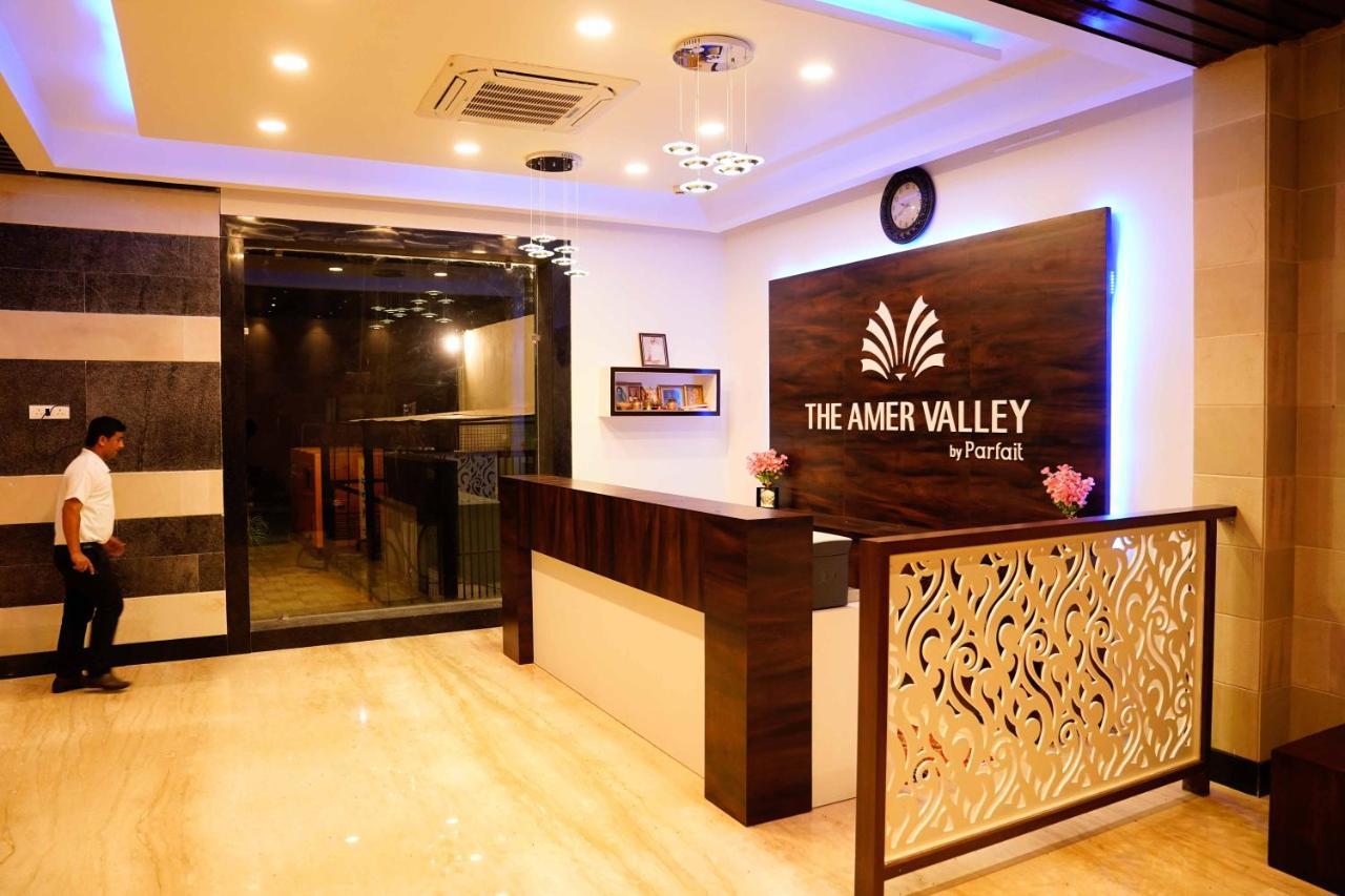 The Amer Valley Hotel Jaipur Exterior photo